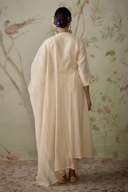 Kritika Dawar Botanic Hand Embroidered Yoke Kurta Set 