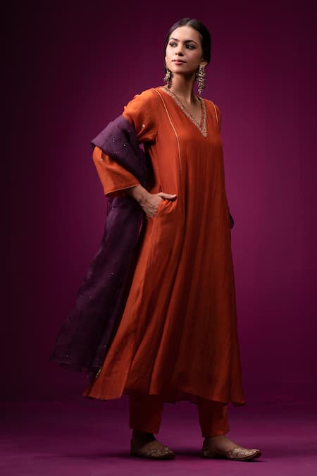 Trendy Tokari Silk Chanderi Kurta Set 