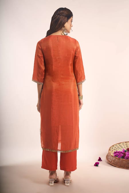 Samyukta Singhania Zari-Dori Embroidered Shimmer Kurta Set 
