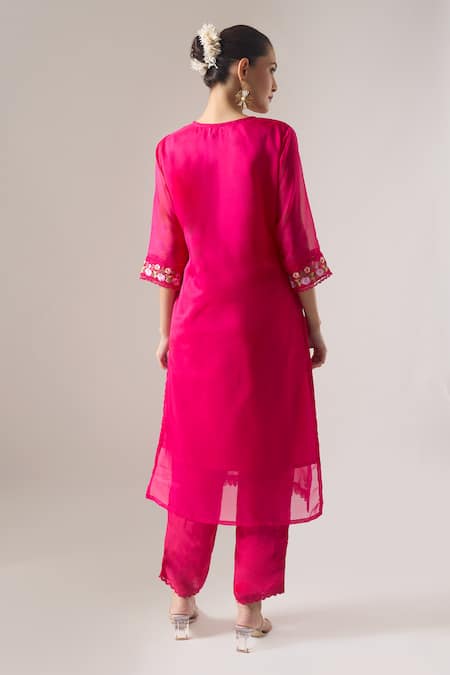 Naintara Bajaj Embroidered Kurta Set  