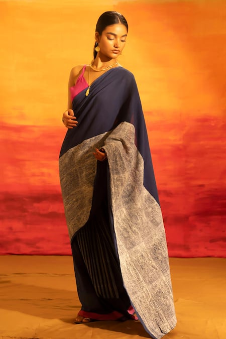 Banana Labs Crinkle Cotton Saree  