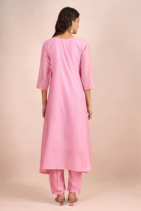 Samyukta Singhania Floral Embroidered Yoke Kurta Set 