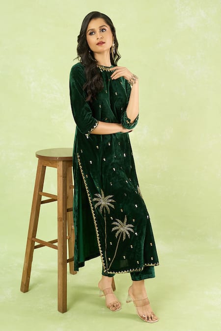 Samyukta Singhania Velvet Sequin Hand Embroidered Kurta & Pant Set