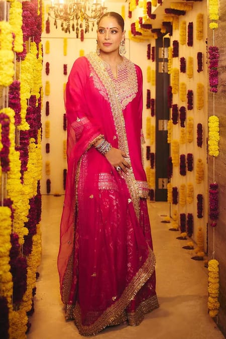 Gopi Vaid Shahida Thread Work Kurta Sharara Set