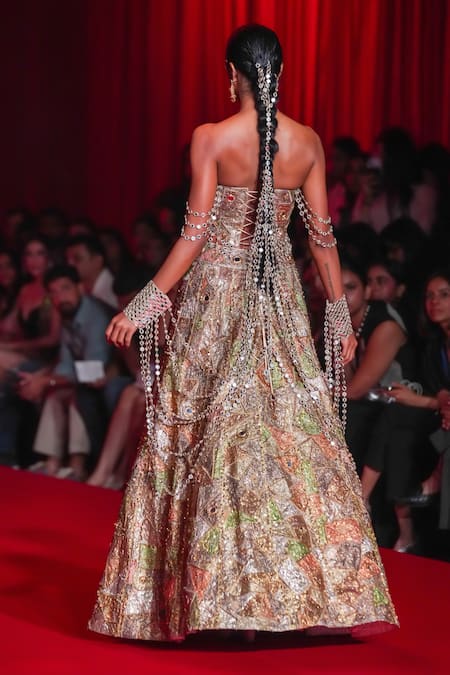 Itrh Pravanya Patchwork Lehenga With Blouse 