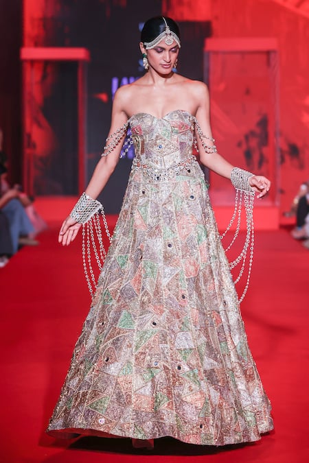 Itrh Pravanya Patchwork Lehenga With Blouse 