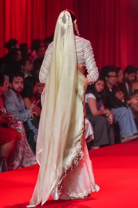 Itrh Amodini Saree With Jewelled Work Blouse 