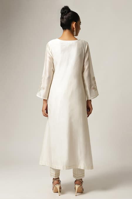 Anantaa By Roohi Silk Chanderi Angrakha 